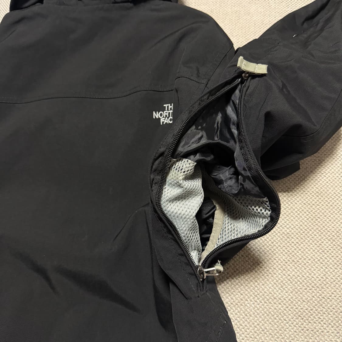 노스페이스 써밋시리즈 고어텍스XCR 바람막이 상품이미지5