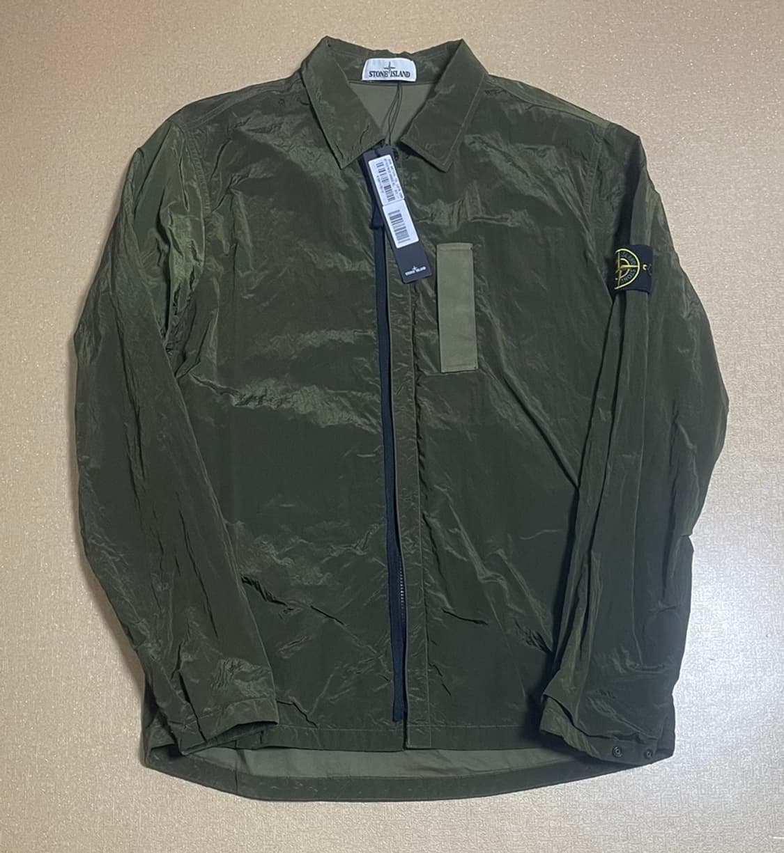 스톤아일랜드 나일론 메탈 오버셔츠 카키 상품이미지10