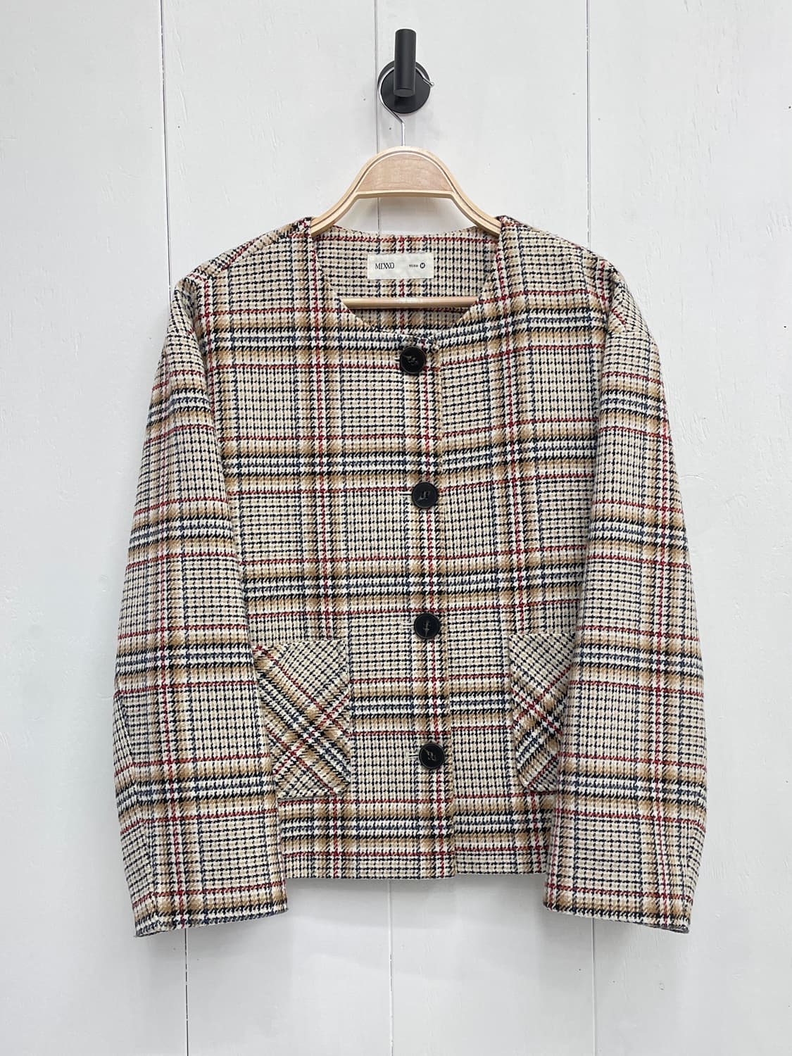 미쏘(MIXXO) 노칼라 라운드 체크 트위드 자켓 상품이미지2