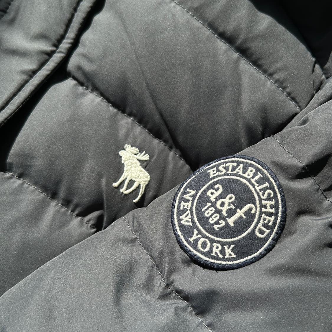 아베크롬비 그레이 패치 로고 후드 패딩 상품이미지5