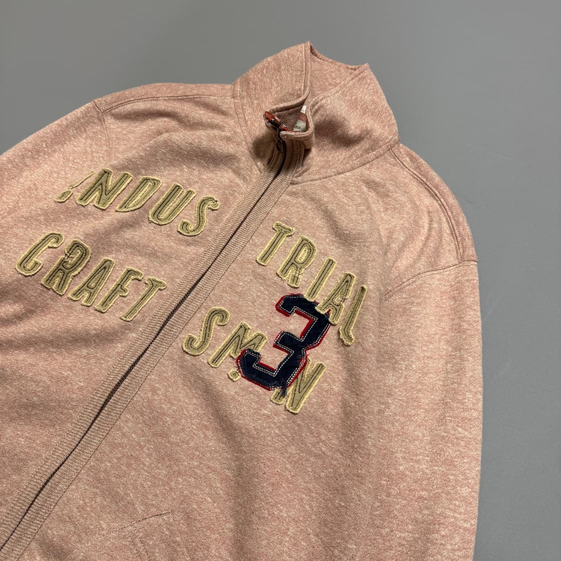 아비렉스(AVIREX) 인디핑크 코튼 폴리 스펠링 패치 하이넥 집업 자켓 상품이미지6