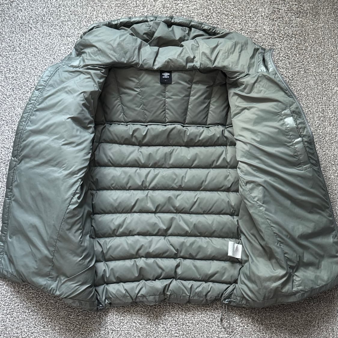 [M] 엄브로 페더플렉스 경량 패딩 그레이 카키 상품이미지5