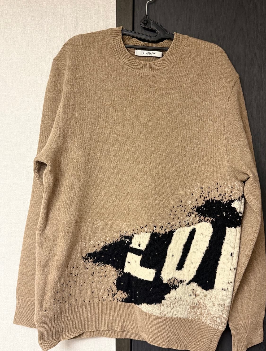 지방시 양모 니트 스웨터 베이지(사이즈 100-105) 상품이미지1