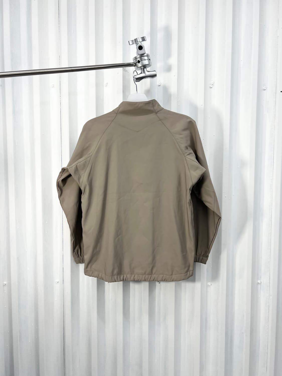 Adidas 초코브라운 사선 아노락 상품이미지4