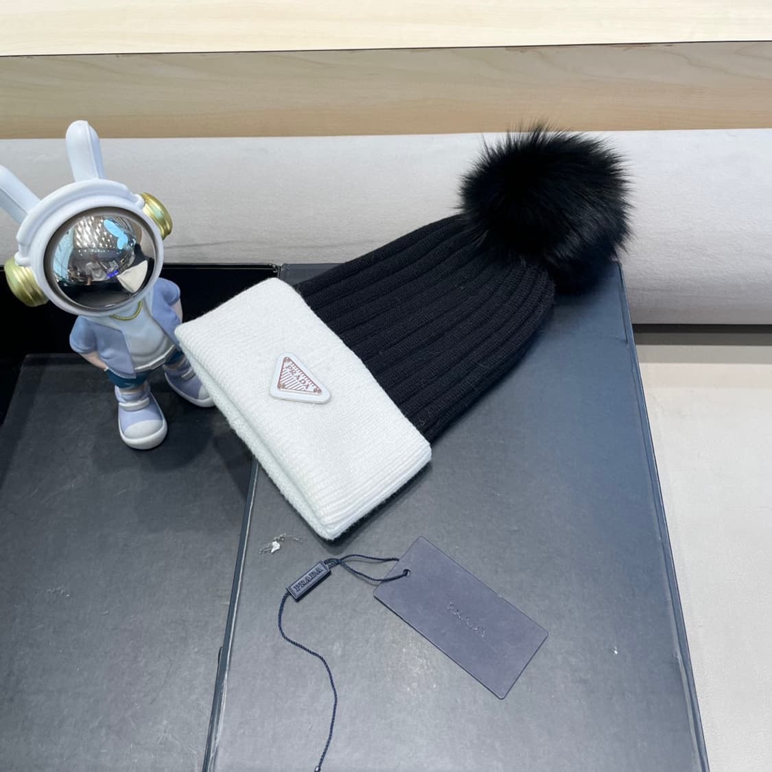 프라다 가을 겨울 모자
 상품이미지2