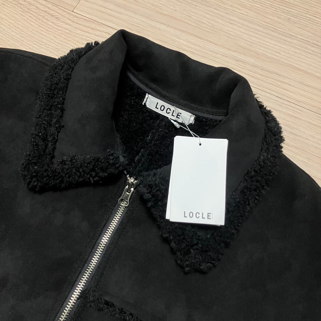 [새상품] 로우클래식 로클 리버서블 무스탕 블랙 상품이미지4