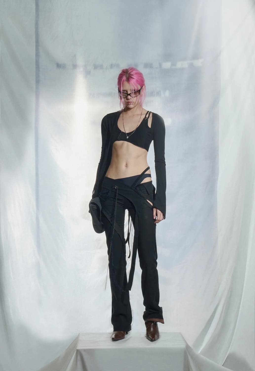 OBLIQUE SLIT PANTS 상품이미지1