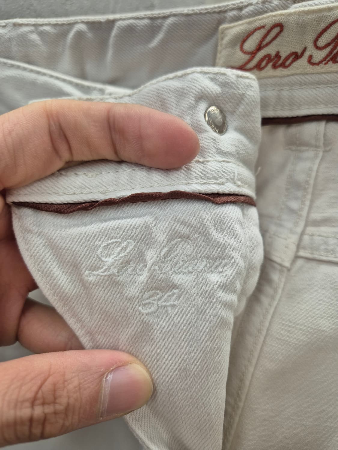 로로피아나 크림색 데님 팬츠 34사이즈 상품이미지5