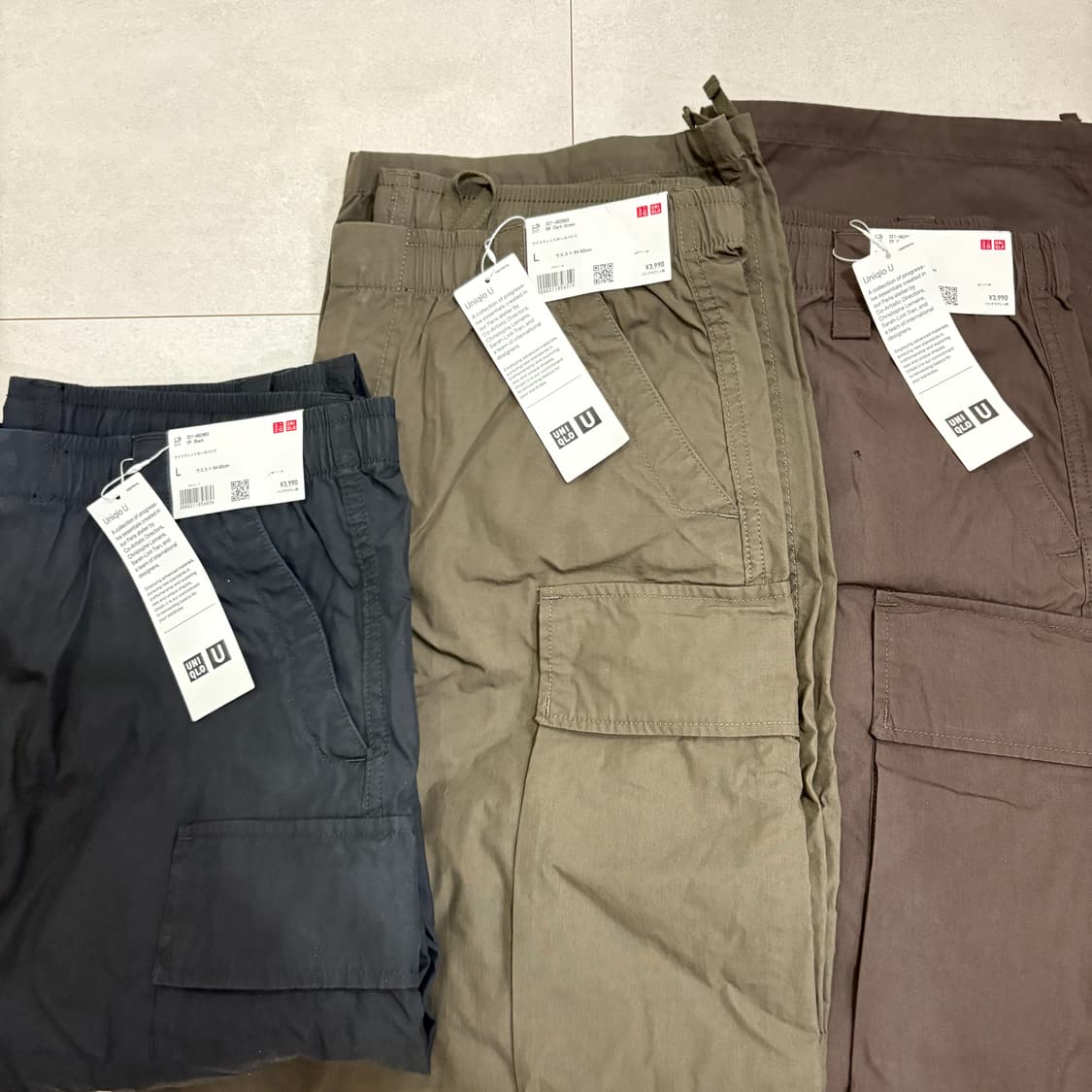 유니클로 U 와이드핏카고팬츠(L)블랙 / 다크그린 / 다크브라운 상품이미지1