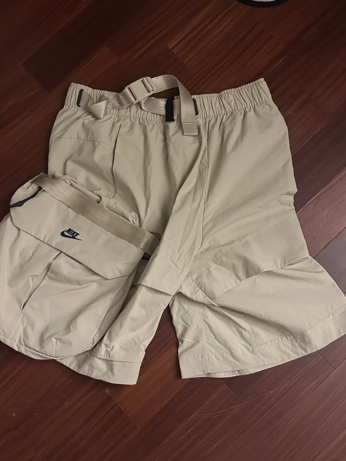 나이키 테크팩 반바지 상품이미지1