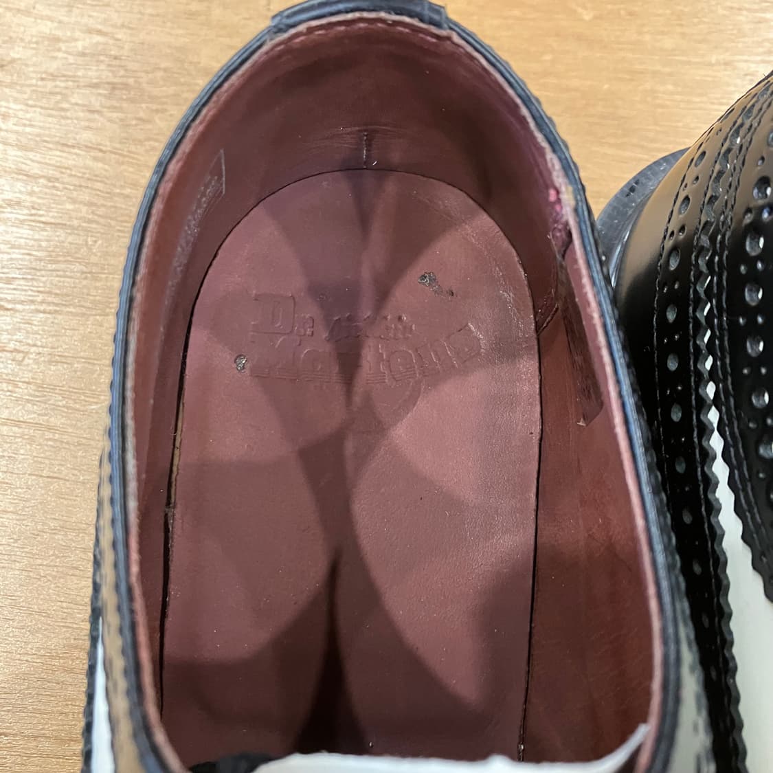 [260mm] 닥터마틴 13618 5홀 윙팁 더비슈즈 상품이미지4