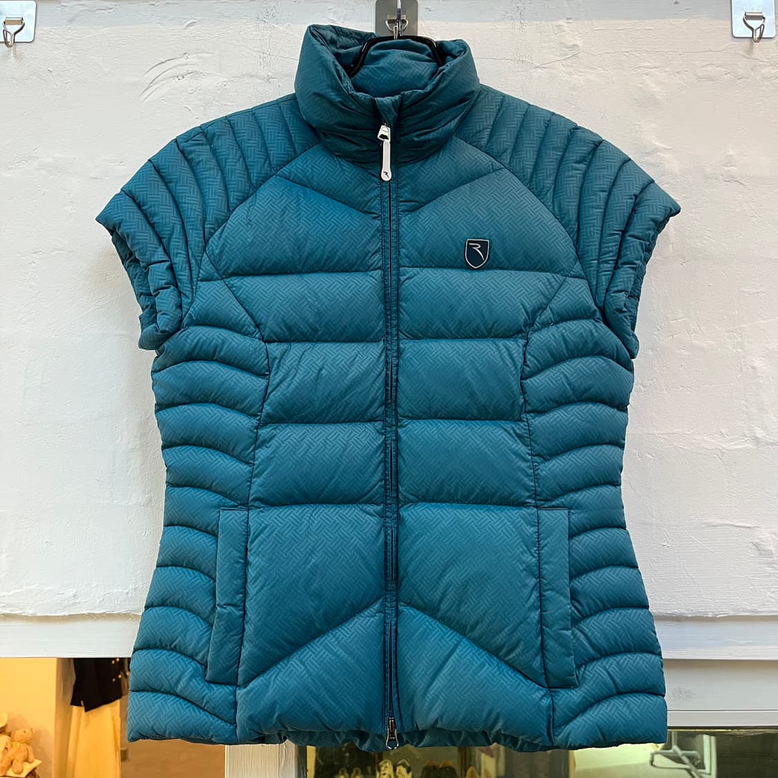 Chervo 여성 덕다운 골프 패딩 조끼 자켓 46 상품이미지1