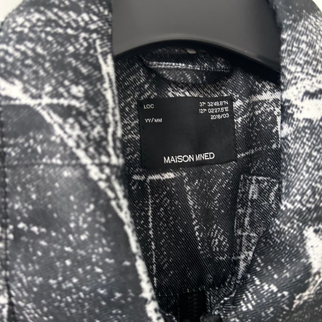 메종 미네드 블랙 웨이브 프린팅 자켓 상품이미지8