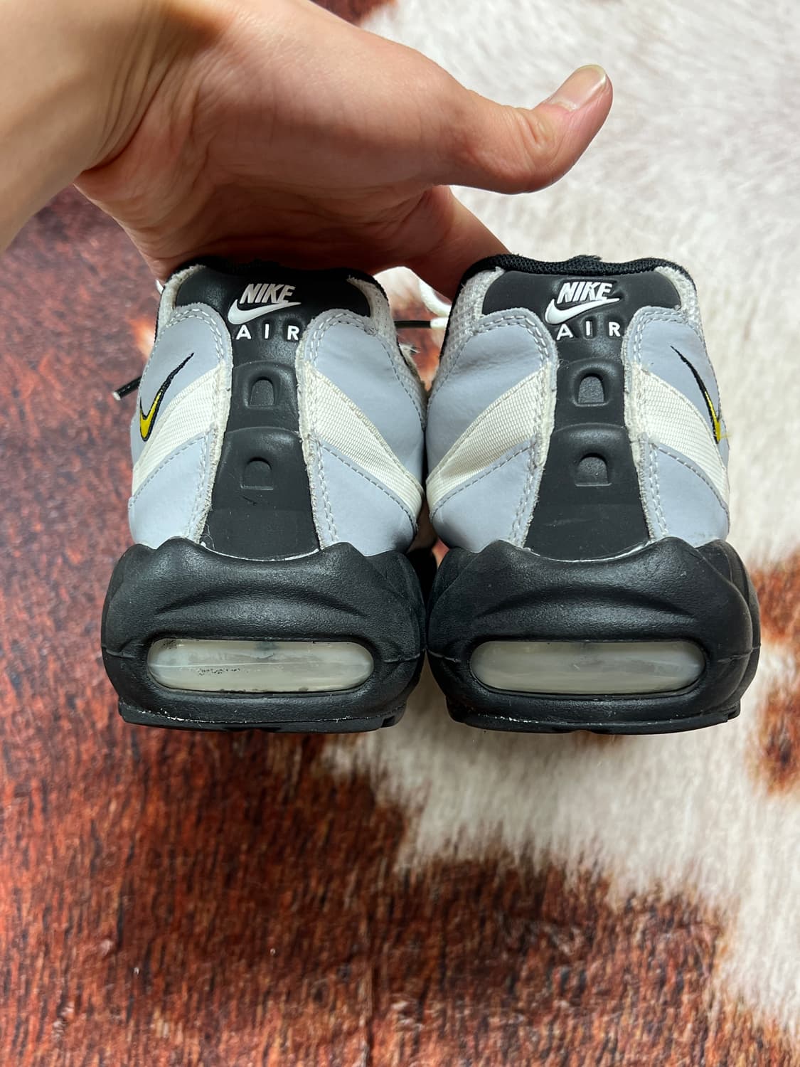 [290] 나이키 에어맥스 95 에센셜 화이트 투어 옐로우 상품이미지4