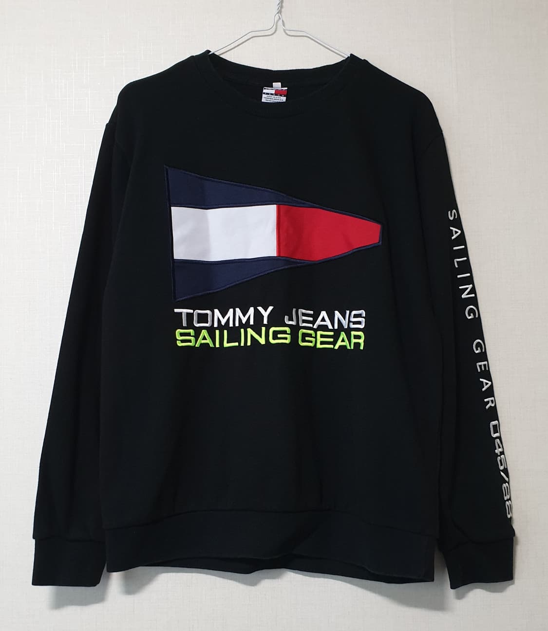 타미힐피거 타미진스 맨투맨 긴팔티 상품이미지1