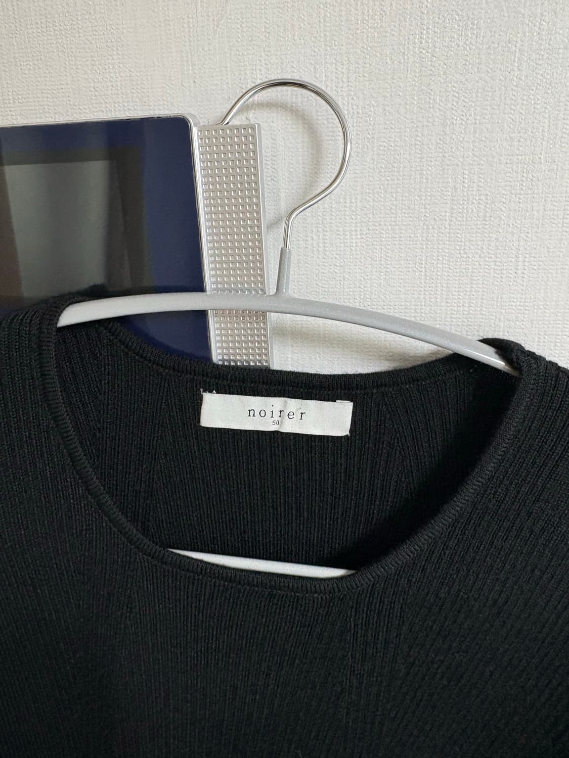 노이어 마이크로 리브드 스퀘어넥 니트 상품이미지3