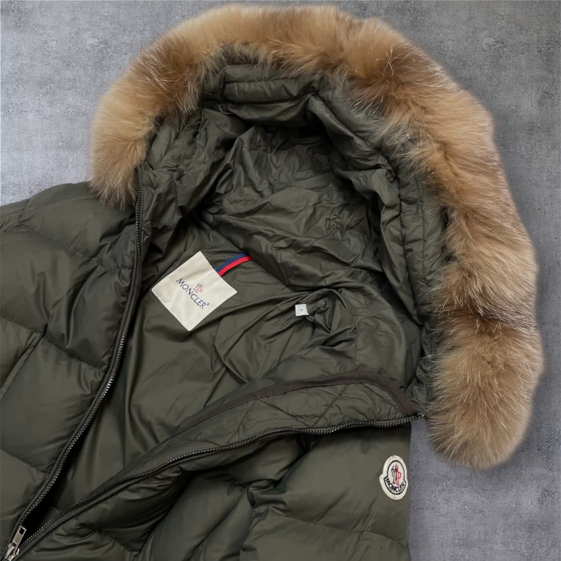 몽클레어 Moncler 카키 후드 퍼 롱패딩 1 상품이미지3
