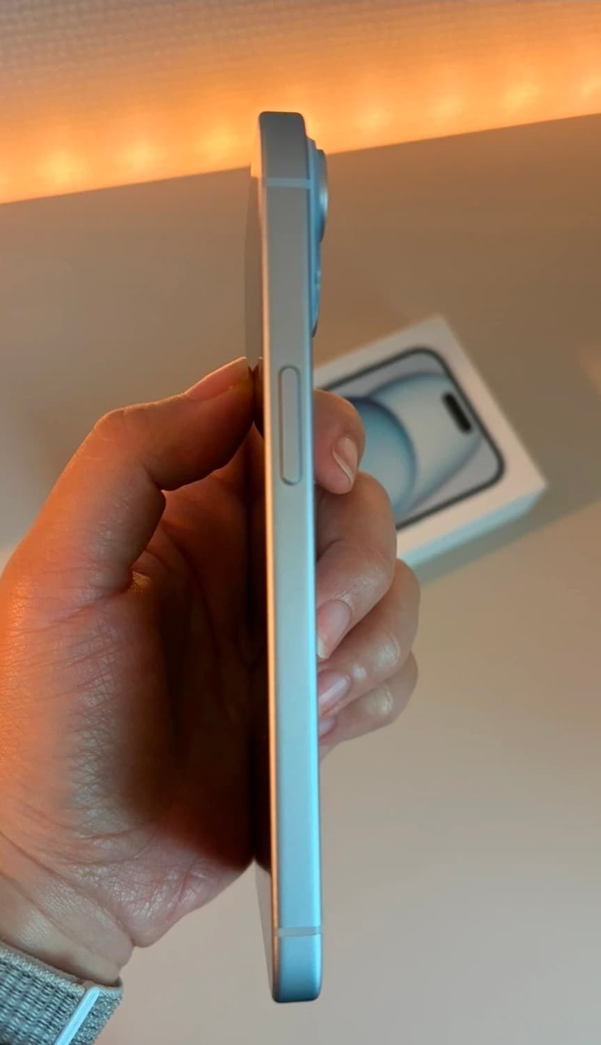 아이폰 15 블루 256 카메라무음 상품이미지3