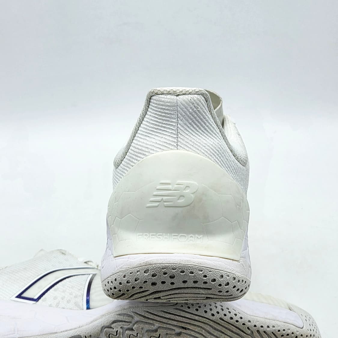 뉴발란스 프레시 폼 X LAV v2 화이트 레이저 블루 (285 2E)  상품이미지2