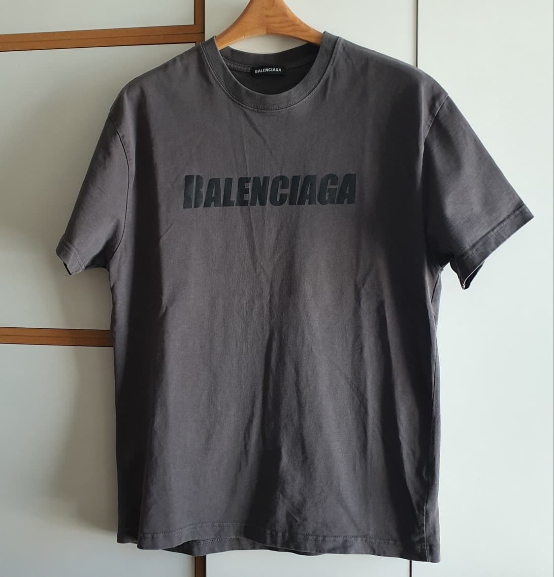 발렌시아가 BALENCIAGA 로고 반팔티 S 써머 티셔츠 여름티 반팔  상품이미지1
