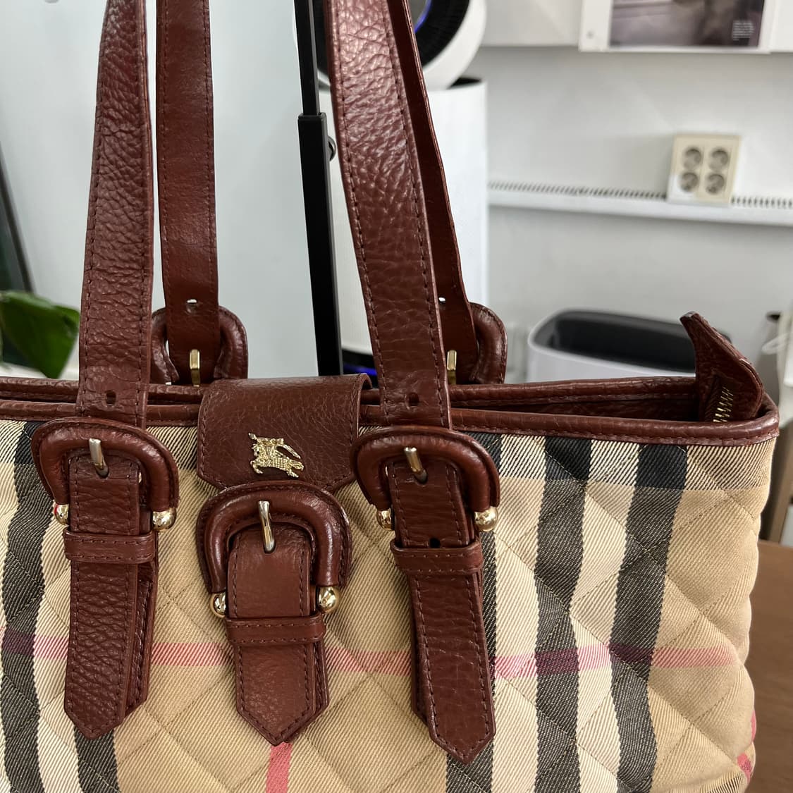 버버리 노바체크 퀼팅 숄더백 상품이미지2