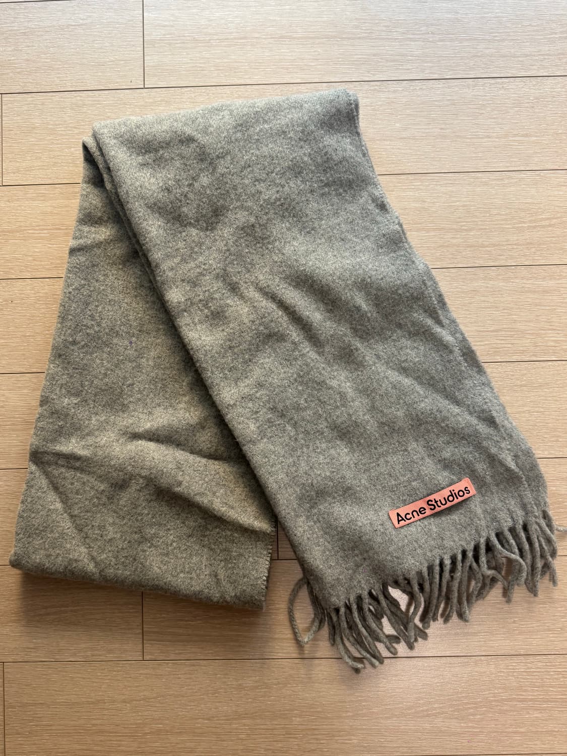 아크네스튜디오 목도리 상품이미지2