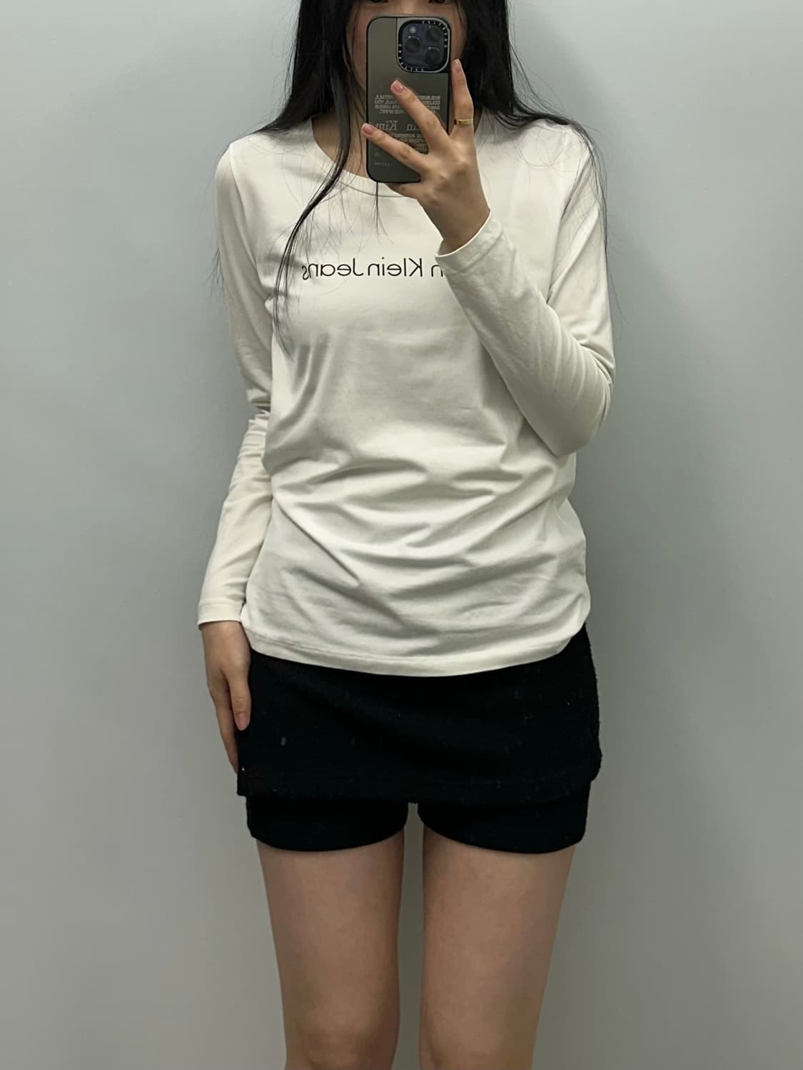 캘빈클라인 스펠아웃 화이트 롱 슬리브 상품이미지1