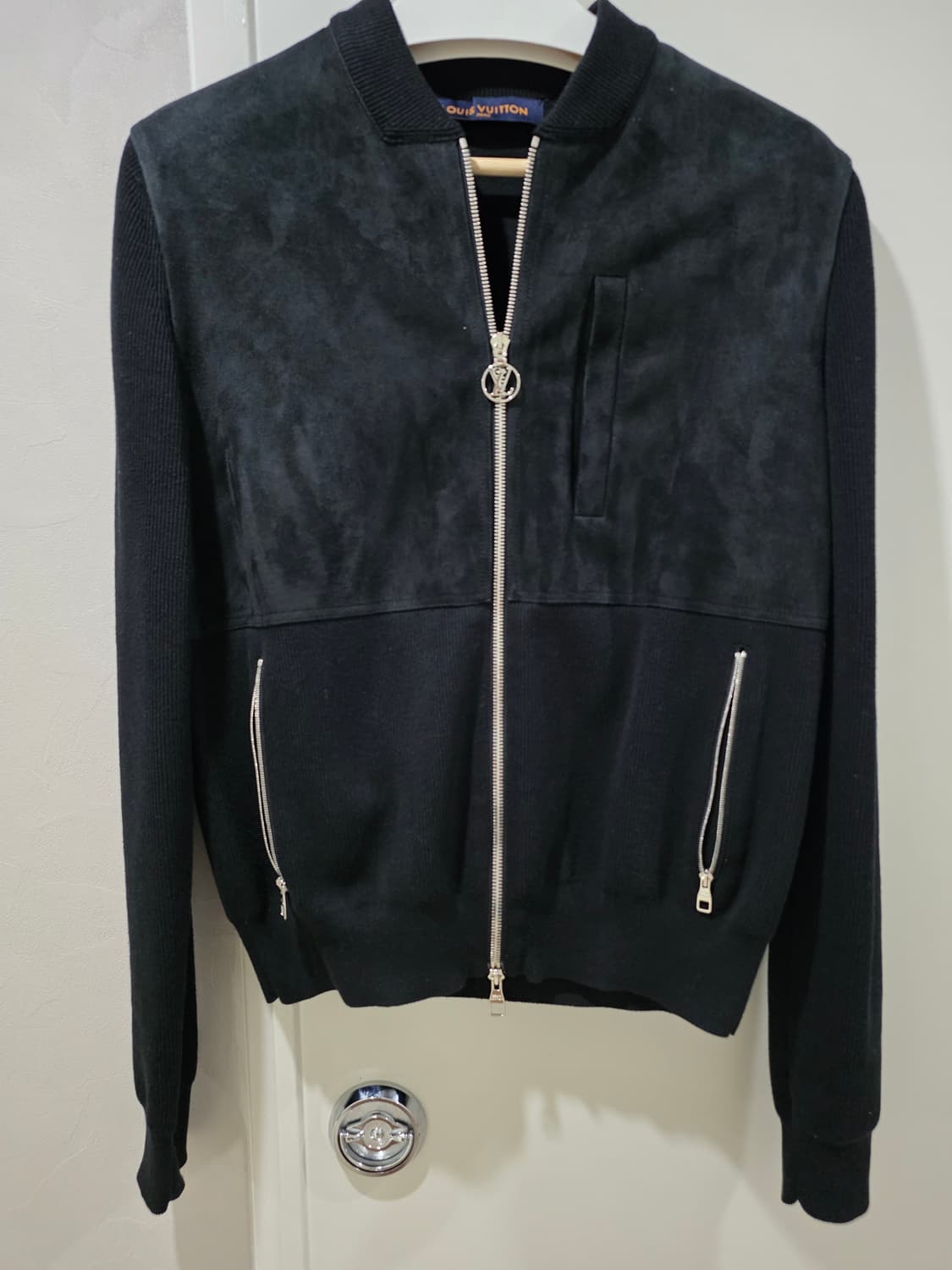 루이비통 블랙 세무 스웨이드 카디건 자켓 상품이미지1