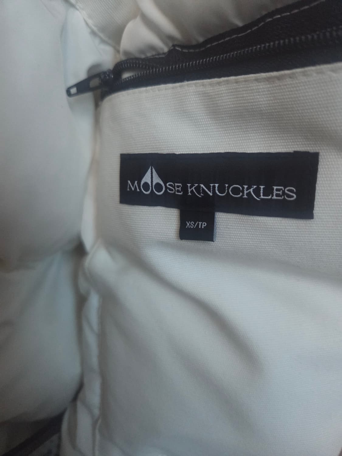 무스너클 봄버 xs 상품이미지5