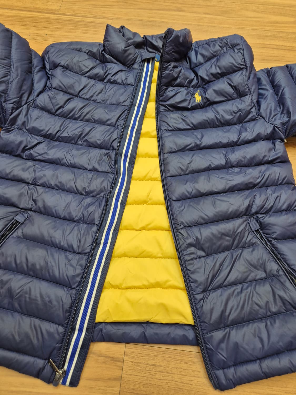 폴로 랄프로렌 남아용 경량 패딩 L사이즈입니다. 14-16세 아이들에게  상품이미지5