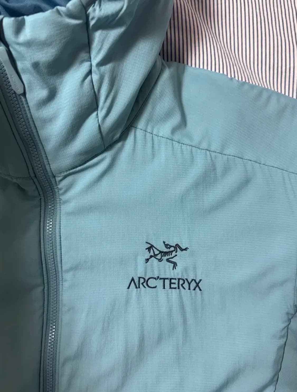 (SS급) 아크테릭스 아톰 LT 후디 솔레스 M 상품이미지5