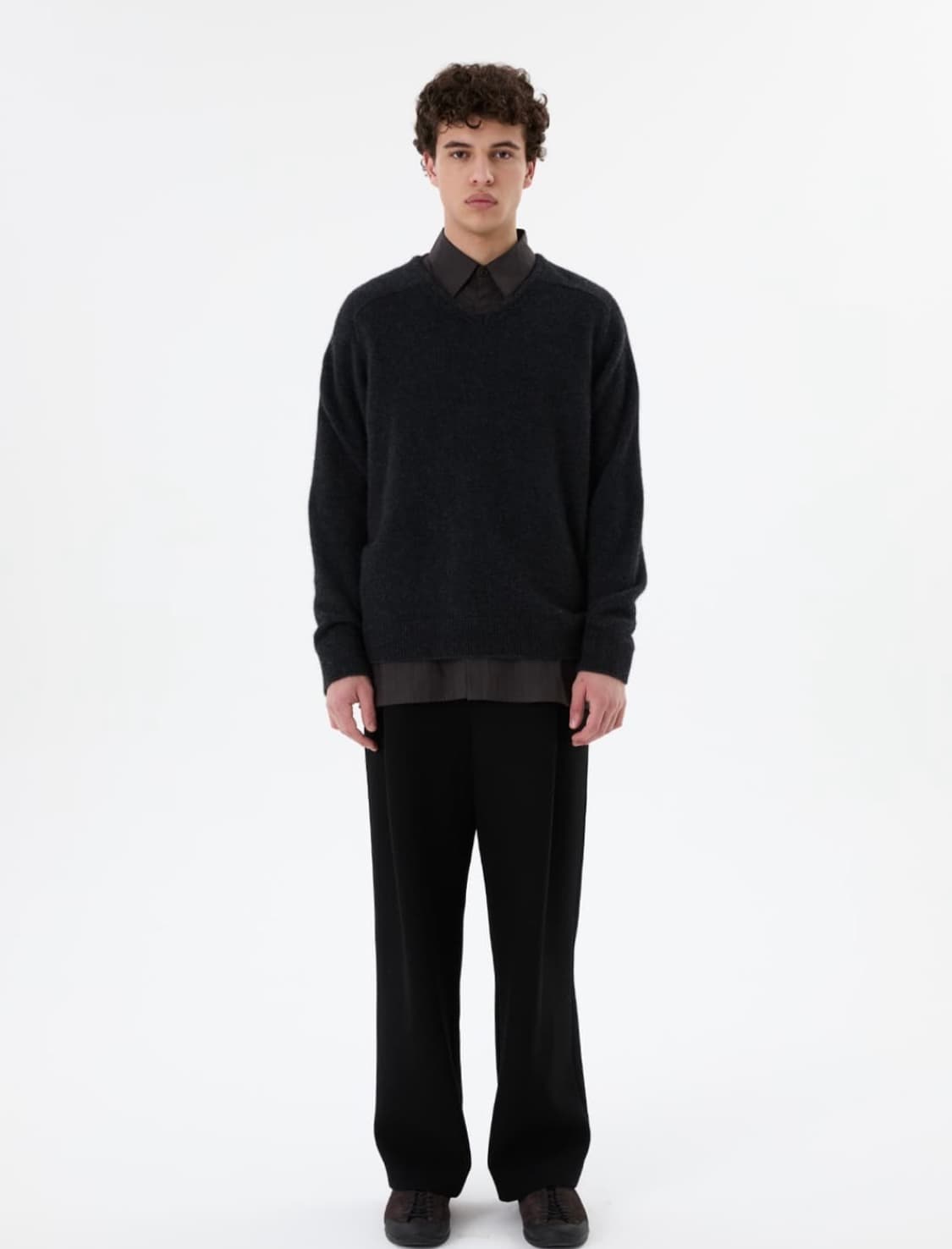 아모멘토 라쿤 v넥 차콜그레이 m사이즈 상품이미지2