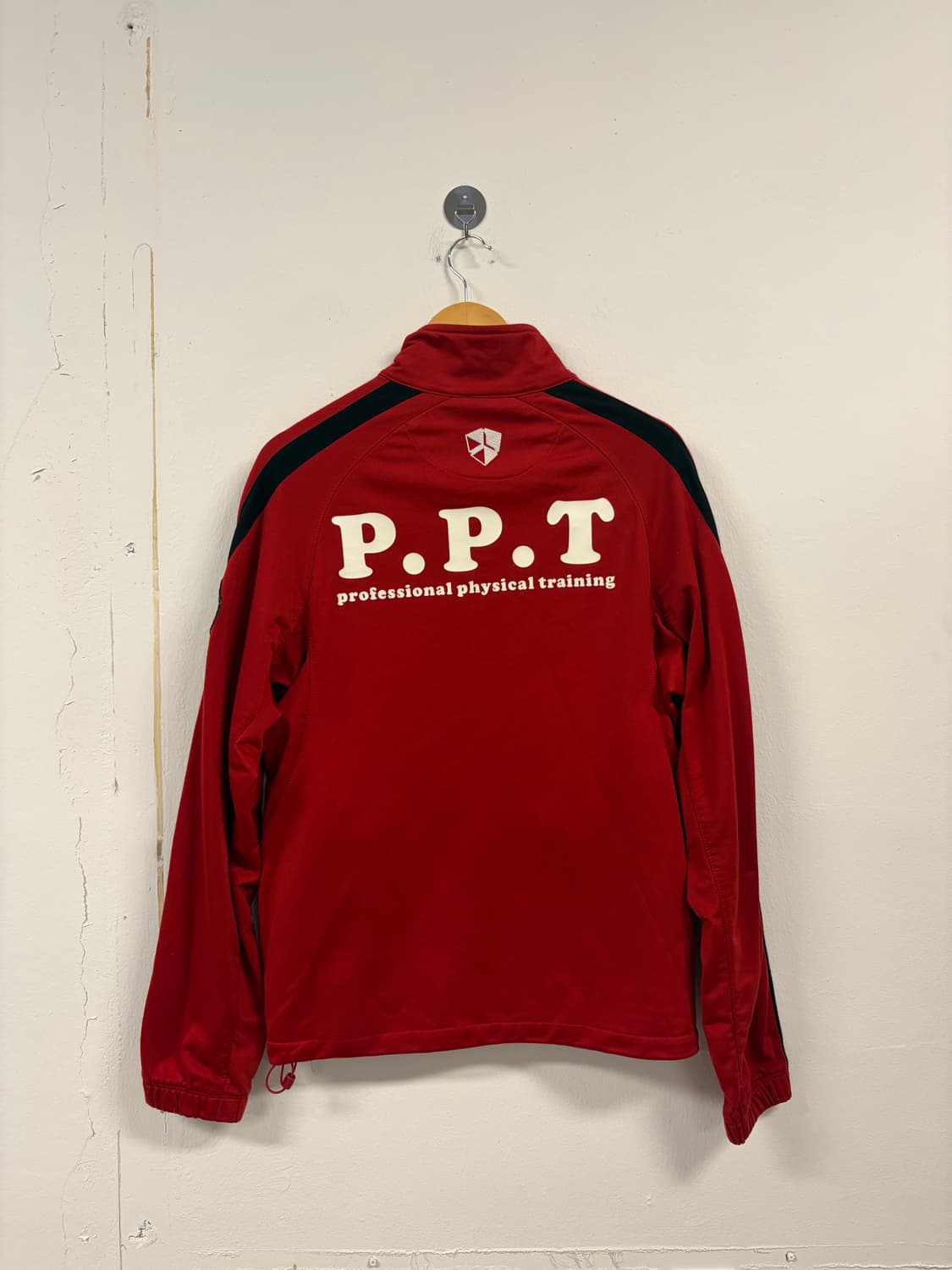 M) 나이키 레드 P.P.T 백프린팅 트랙탑 상품이미지2
