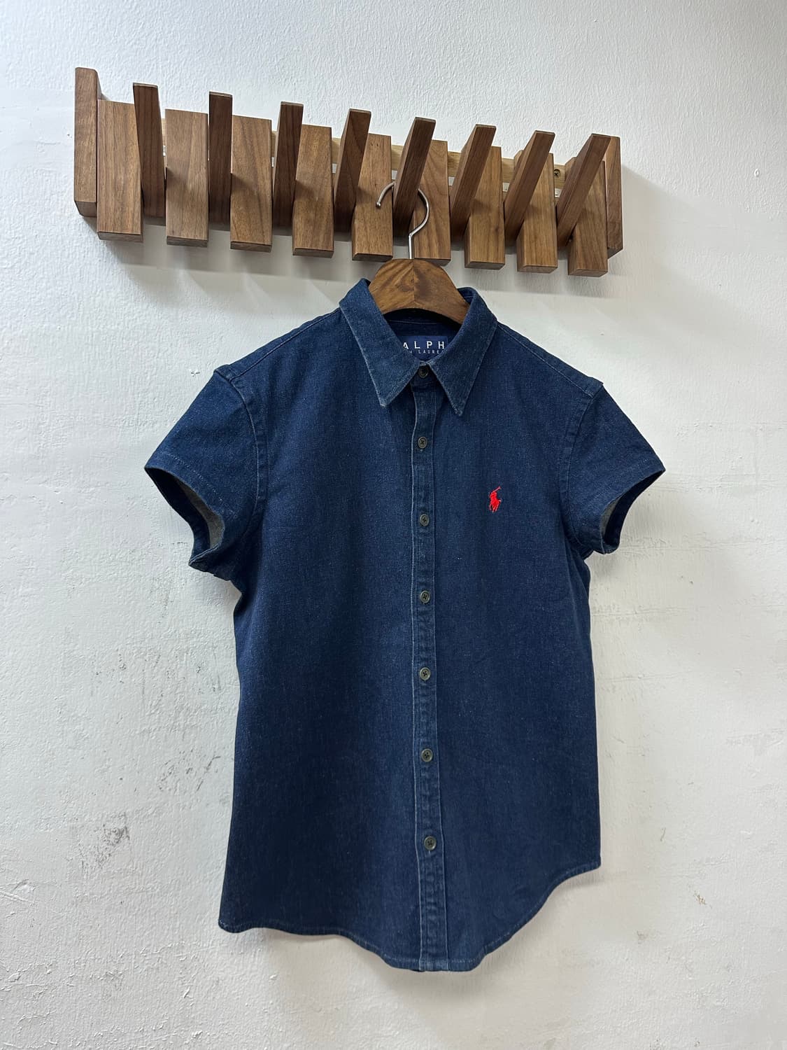 RALPH LAUREN 랄프로렌 포니 로고 중청 워싱 데님 셔츠 상품이미지1