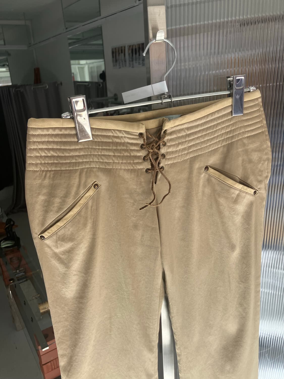 베이지 허리 스트랩 팬츠 상품이미지2