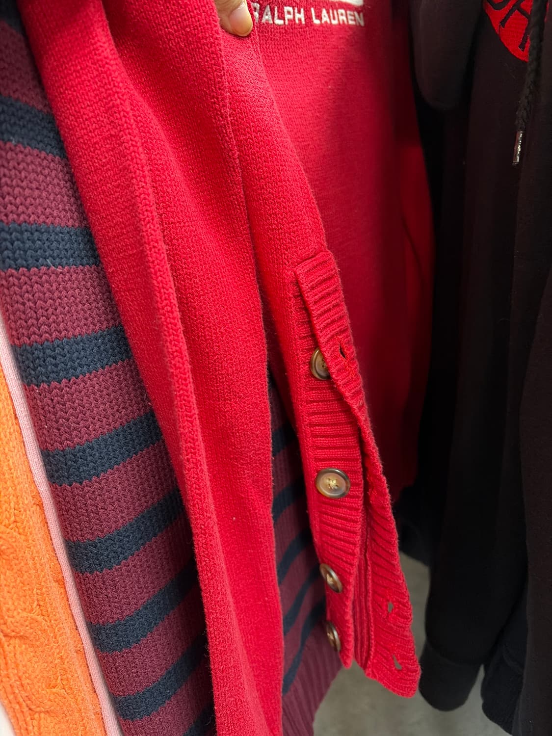 폴로 레드 옆트임 폴라 니트 상품이미지3