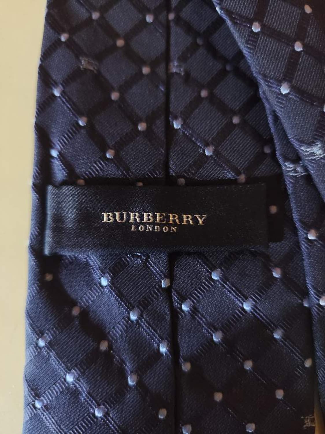 버버리 모노그램 네이비 넥타이  상품이미지4