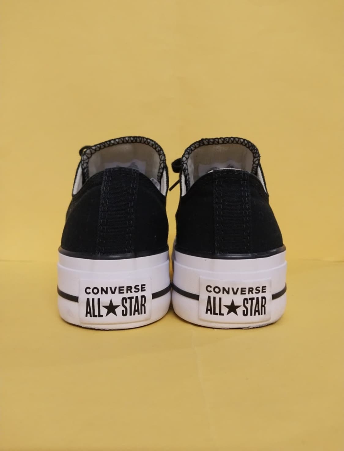 여성 컨버스 척테일러 올스타 리프트 블랙 운동화 (230) 상품이미지4