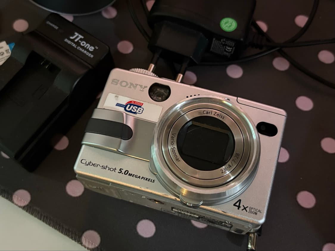 소니 디카 디지털카메라 사이버샷 DSC-V1 (작례⭕️) 상품이미지2