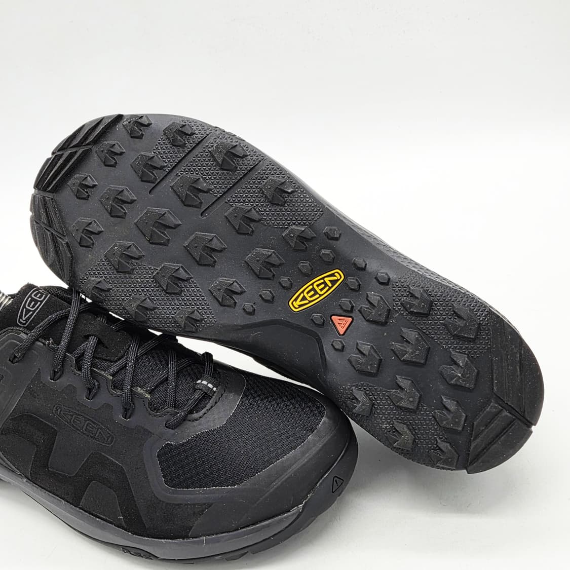 KEEN 익스플로어 워터프루프 하이킹 슈즈 블랙 (270) 상품이미지3
