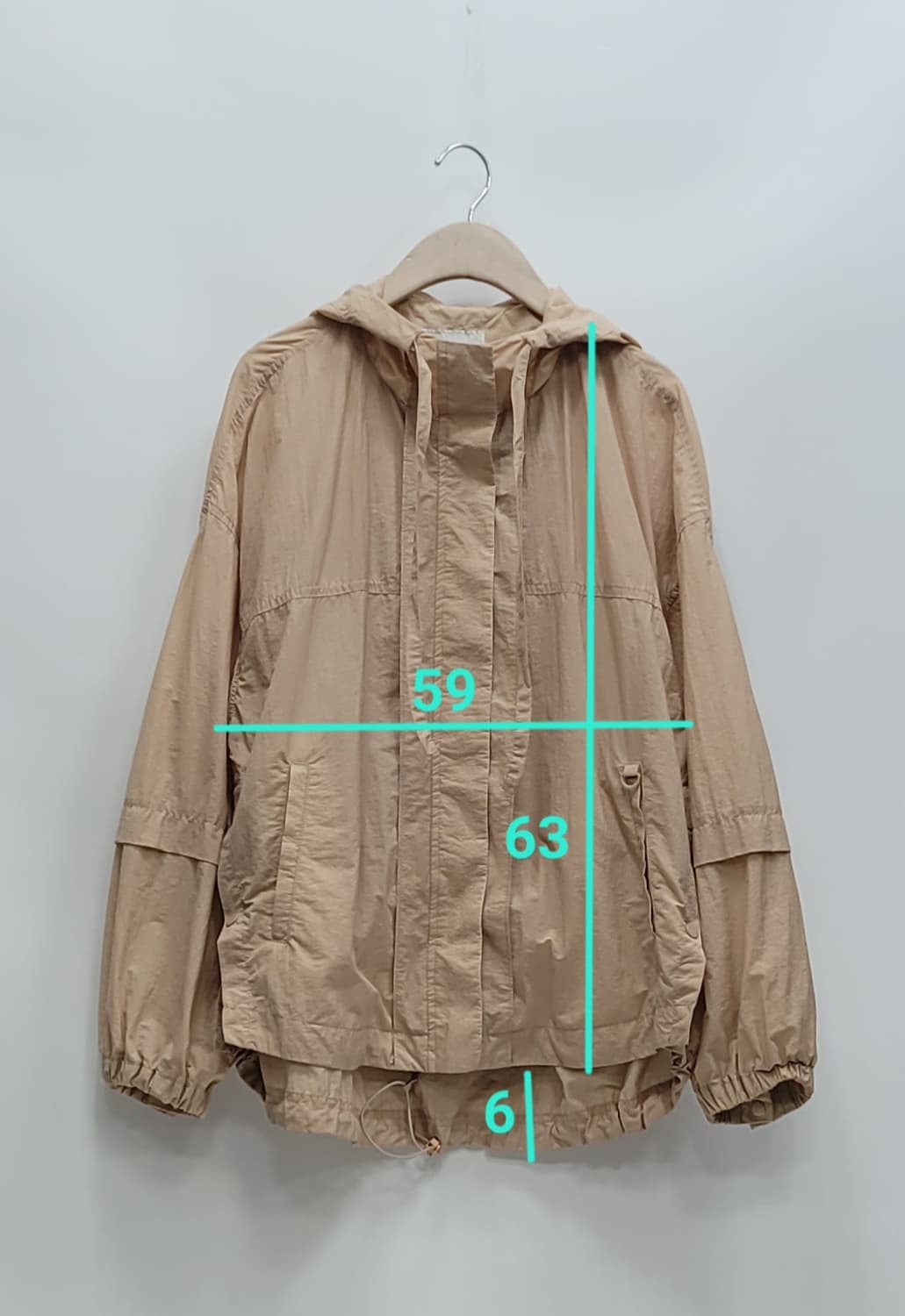 써스데이아일랜드 20SS 루즈핏 후드 바람막이 점퍼 / 여 S 베이지 상품이미지10