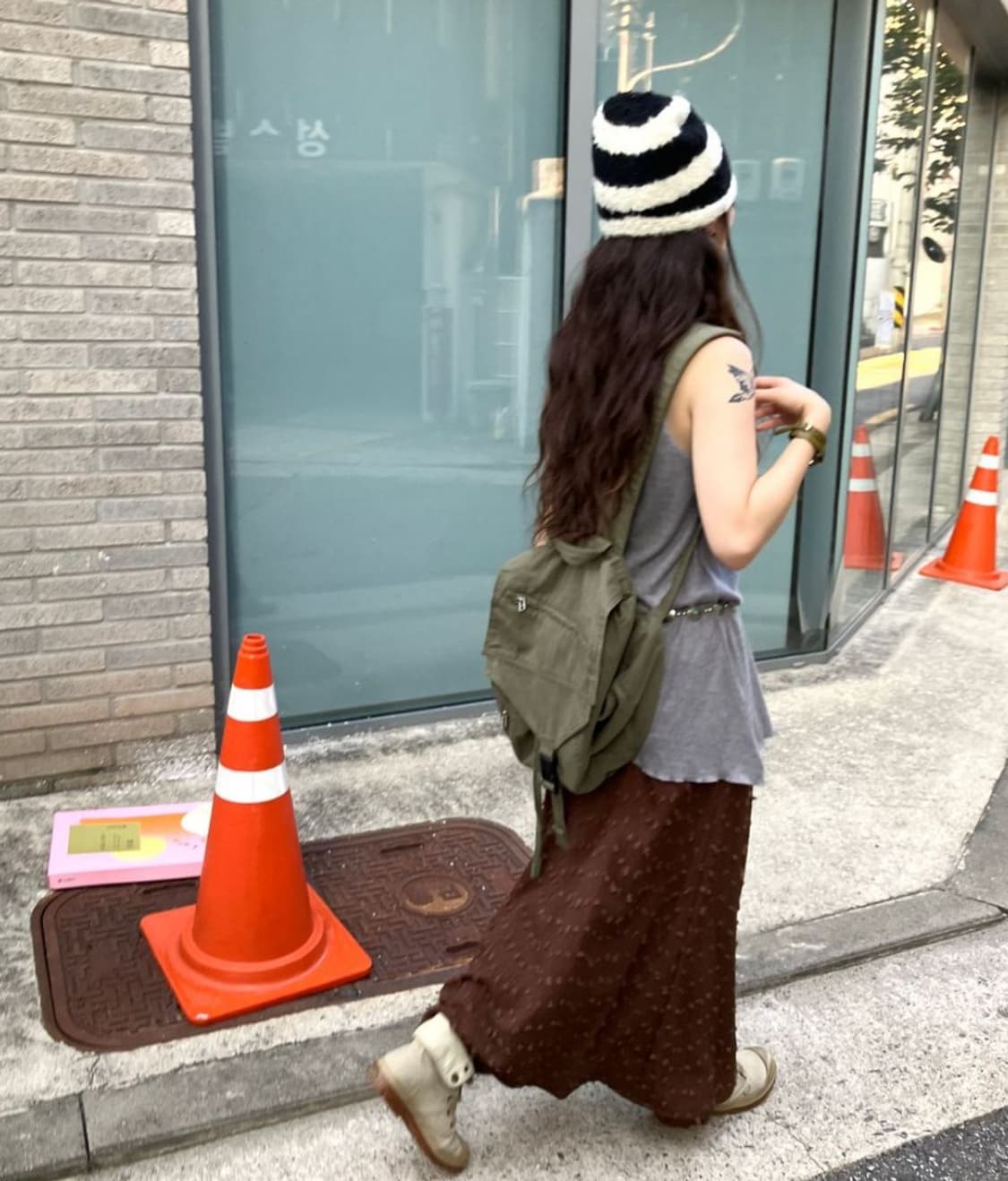 모래하우스 루즈 펀치 롱나시 브라운 상품이미지3