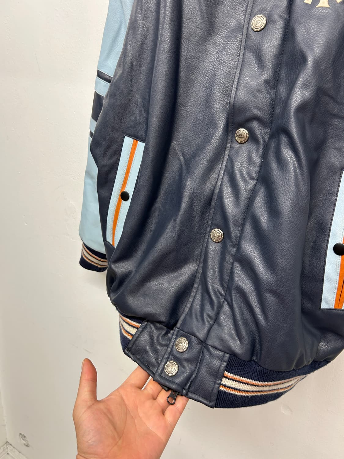 퍼스트다운 뉴욕양키스 PU 인조가죽 바시티자켓 상품이미지4