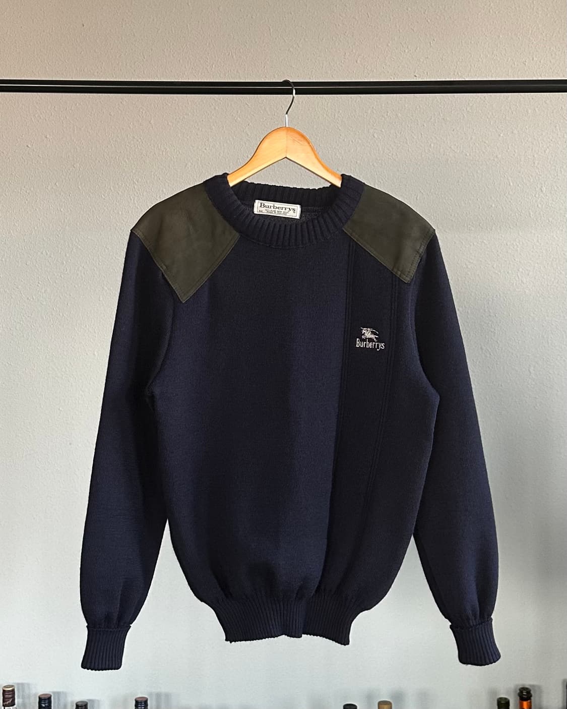 [M]버버리 BURBERRYS 엘보 패치 코만도 니트 네이비 상품이미지1