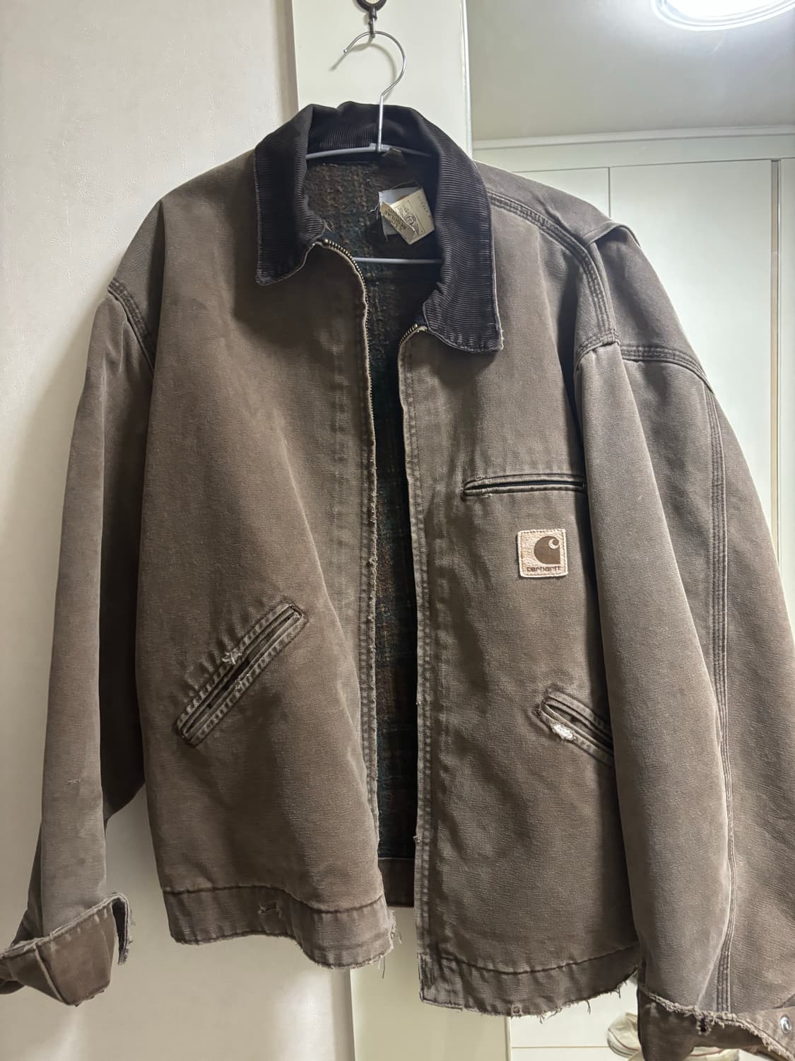 칼하트 디트로이트 자켓 J43 cht (size: XL) 상품이미지1