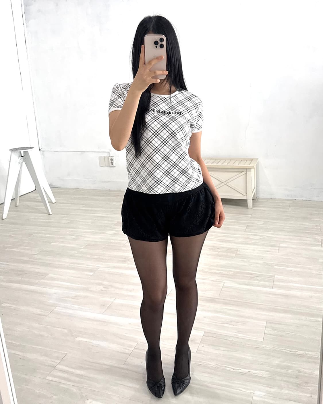 Black Floral Textured Mesh Shorts 상품이미지6