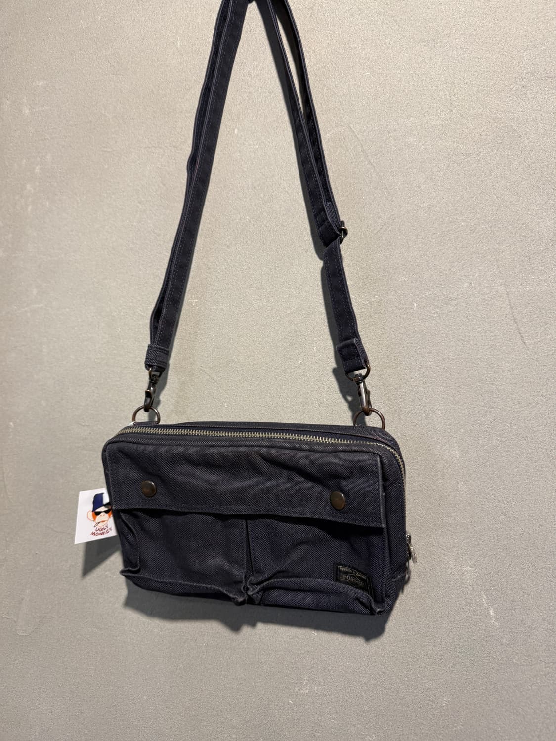 요시다포터 스모키 네이비 크로스백 상품이미지3