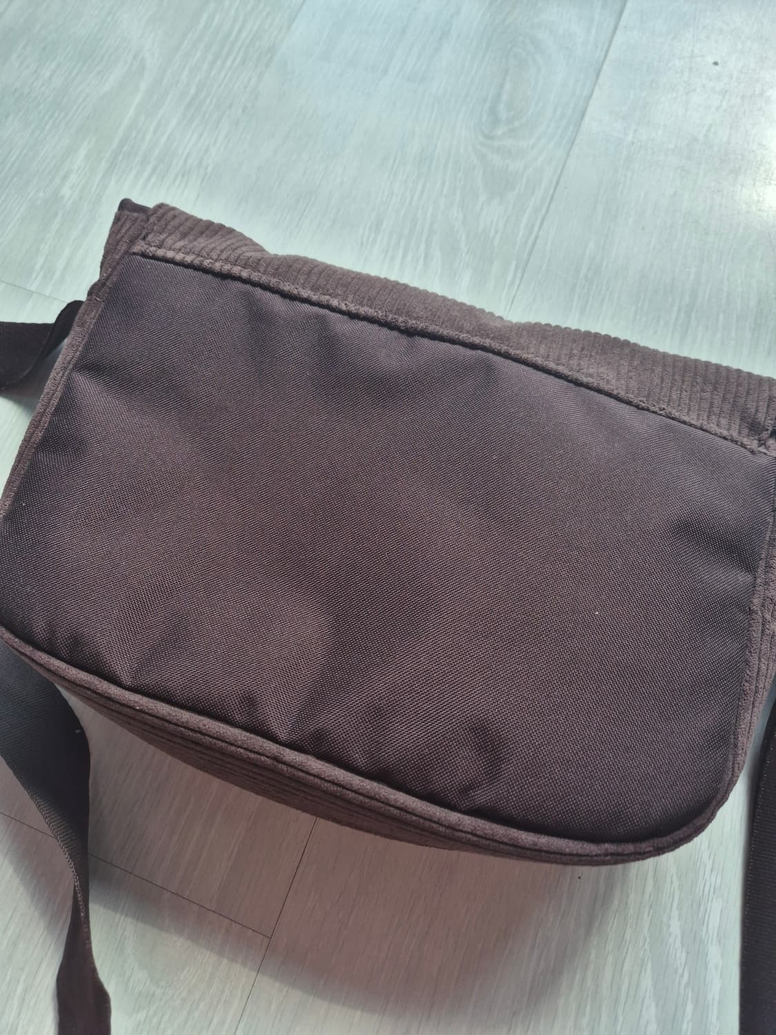 아디다스 메신저 코듀로이 크로스백 IQ3519 상품이미지7