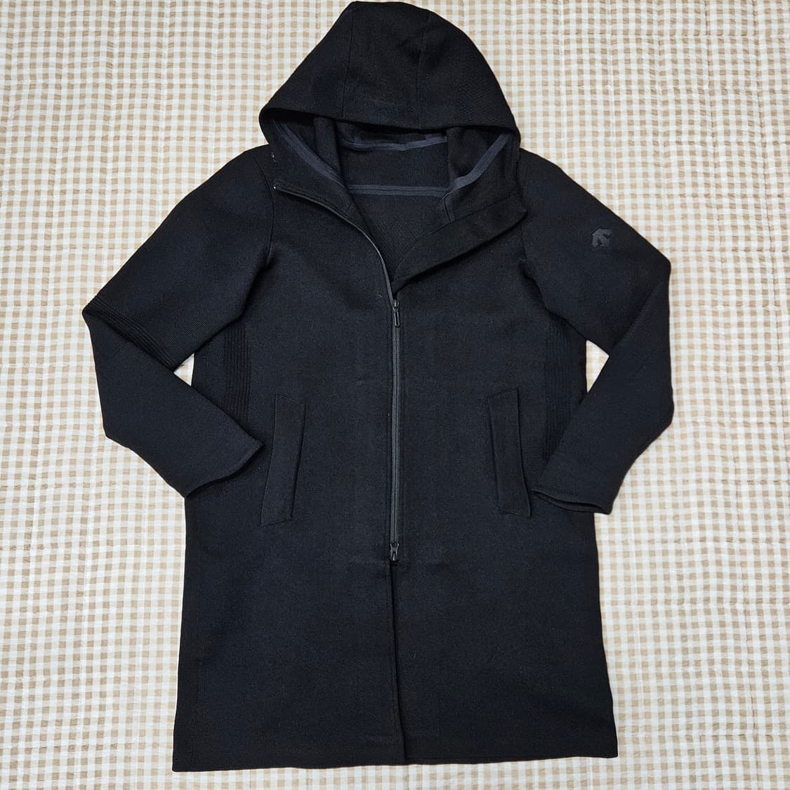 데상트 퓨전니트 롱 코트 자켓 남자100 상품이미지2