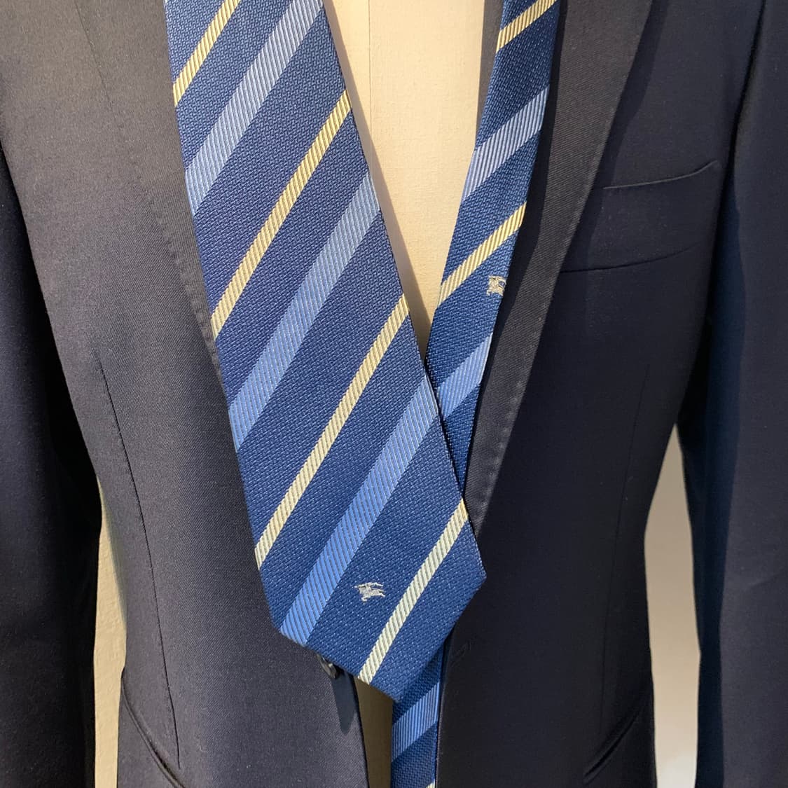 버버리(BURBERRY) 스트라이프 레지멘탈 명품넥타이 100실크 A+ 상품이미지2